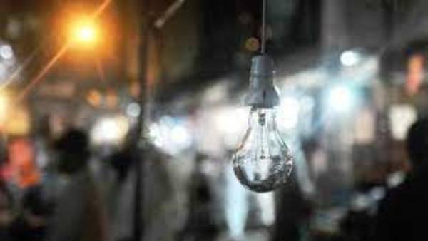  తెలంగాణాలో విద్యుత్ చార్జీల పెంపుకు రంగం రెడీ