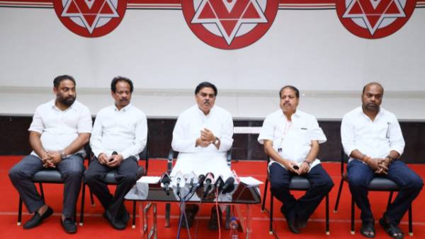  గత ఏడాది కేటాయింపులతో ఎవరికి న్యాయం జరిగింది? బడ్జెట్ పై లోతైన చర్చ జరగాలన్న జనసేన