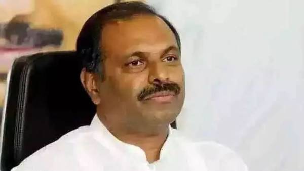 మూడు రాజధానులపైనా సభలో చర్చ.. మూడు రాజధానులపైనా సభలో చర్చ..