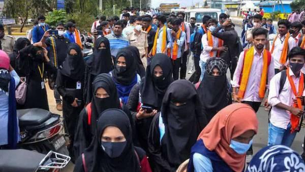 కఠినచర్యలు తీసుకుంటాము కఠినచర్యలు తీసుకుంటాము