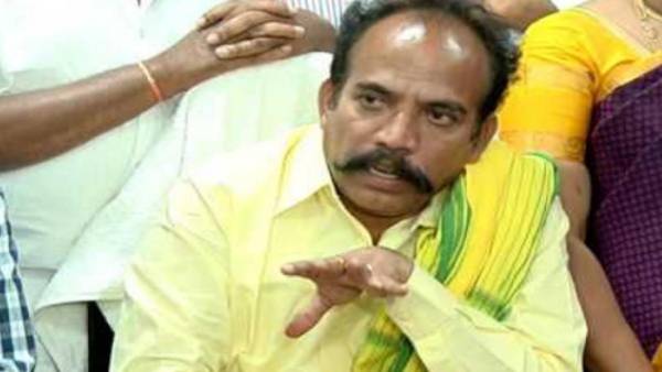 విజయమ్మ, షర్మిల జాగ్రత్త .. మాజీ మంత్రి సూచన