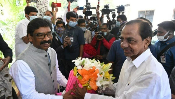 ఢిల్లీలో బిజీగా.. 