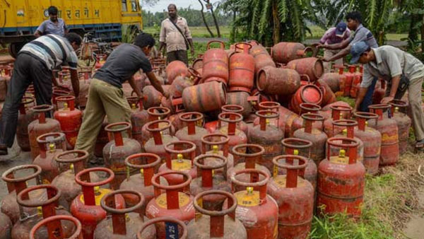  అక్కడ వెయ్యికి పైగా.. 