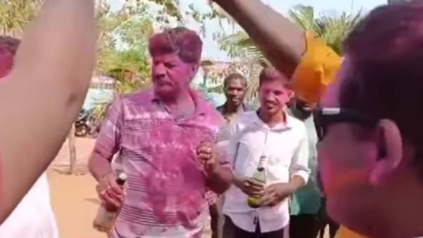 రంగులకు కిక్కు యాడ్ చేసి.. రంగులకు కిక్కు యాడ్ చేసి..