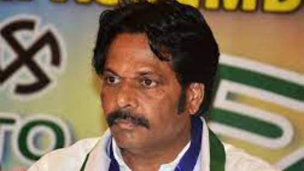 ఎస్పీ మధు కాంపౌండ్ వాల్ నిర్మాణం