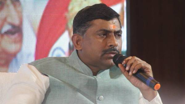 హిందువుల గురించి మాట్లాడితే మతపిచ్చా.. కేసీఆర్?: మురళీధర్ రావు