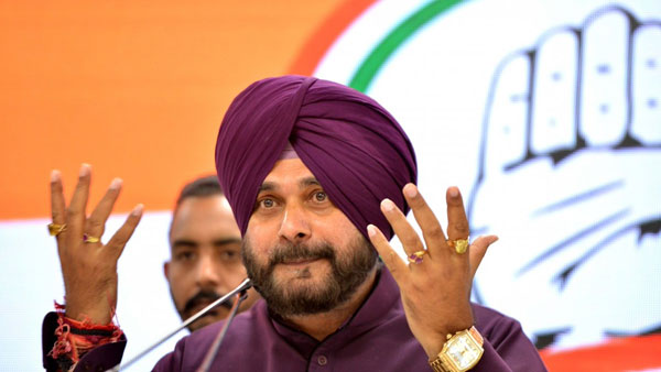Punjab Congress chief Navjot Singh Sidhu tenders his resignation from the post. Punjab Congress chief Navjot Singh Sidhu tenders his resignation from the post.