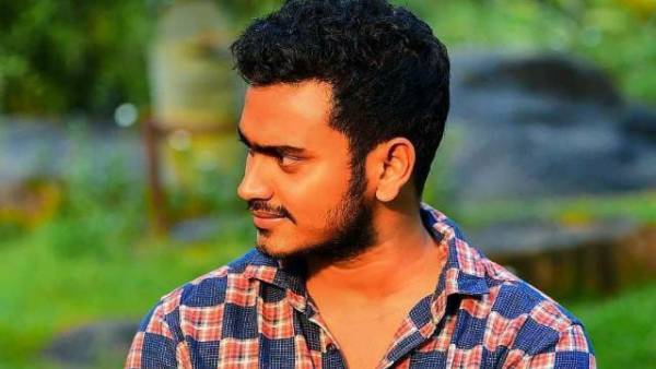 1ఆప్ వేవ్ ను తట్టుకుంటూ క్షేత్ర స్థాయిలో