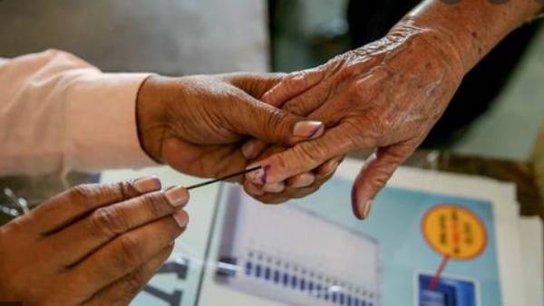 Uttar Pradesh Elections 2022 : voter turnout reaching figures of 2017 polls Uttar Pradesh Elections 2022 : voter turnout reaching figures of 2017 polls