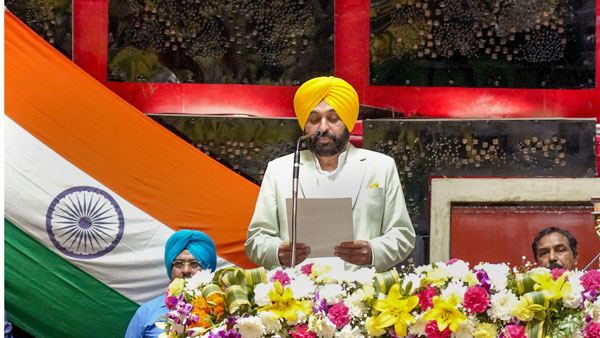 అవినీతికి ఆమడ దూరం