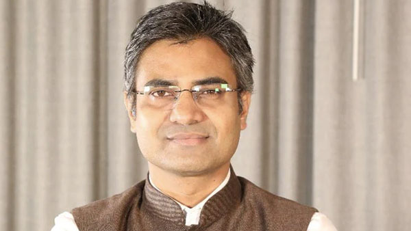 సిట్టింగ్ ఎమ్మెల్యే.. ఐఐటీ ప్రొఫెసర్