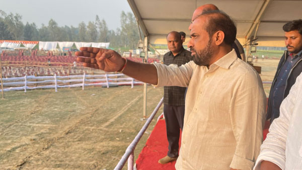 మోడీ హవా కూడా..