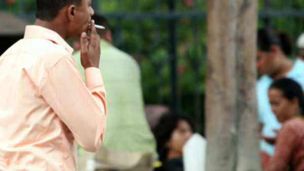 పైశాచిక అనందం.. యువత వ్యవహారంపై విసుగెత్తుతున్న జనం..