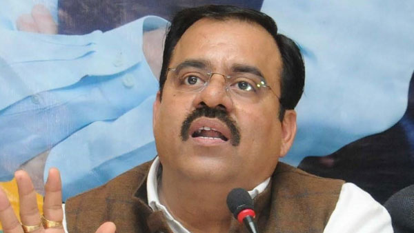 కేసీఆర్ కుటుంబంపై తరుణ్ చుగ్ తీవ్ర వ్యాఖ్యలు