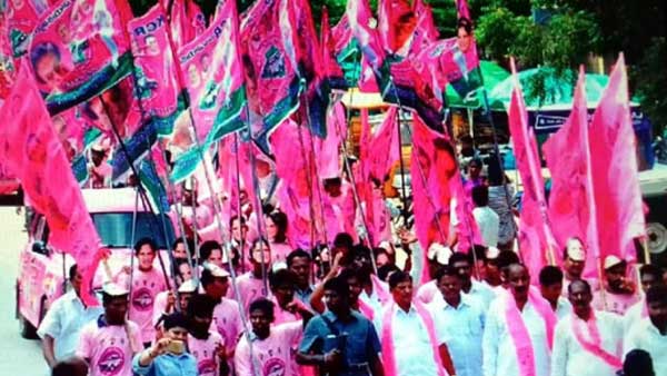 టీఆర్ఎస్ పార్టీ కోసం ప్రశాంత్ కిషోర్