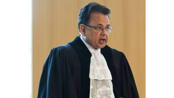 అంతర్జాతీయ కోర్టులో సీన్ రివర్స్