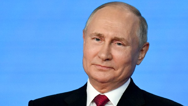 పుతిన్‌ సలహాదారు రాజీనామా !