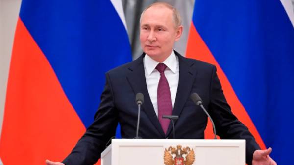 రష్యాతో సన్నిహిత సంబంధాలు.. రష్యాతో సన్నిహిత సంబంధాలు..