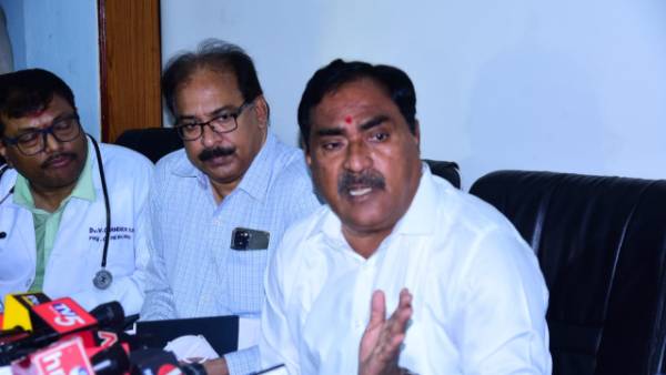 ఎంజీఎంలో రోగిని ఎలుకలు కొరికిన ఘటన దురదృష్టకరం