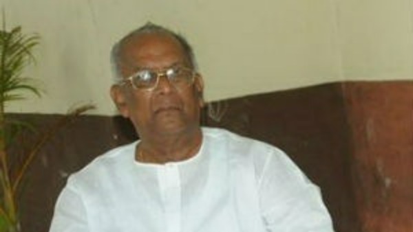 సీబీఐ దత్తపుత్రుడు అంటూ