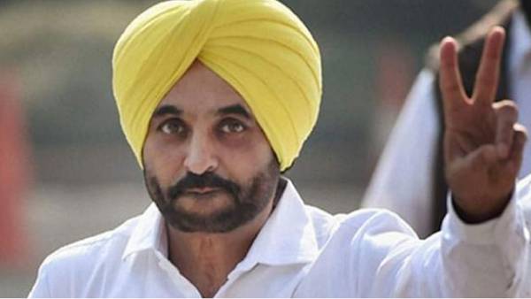 కేంద్ర ప్రభుత్వం దెబ్బ తీస్తోంది