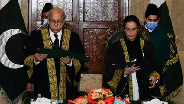 వేగంగా పరిణామాలు వేగంగా పరిణామాలు