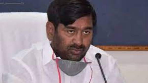 గవర్నర్ వ్యాఖ్యలను బట్టి గ్యాప్ వచ్చినట్టుగా అర్ధం అవుతుంది