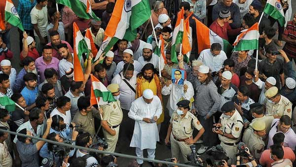 Jahangirpuri residents Tiranga Yatra spread message of peace and communal harmony Jahangirpuri residents Tiranga Yatra spread message of peace and communal harmony