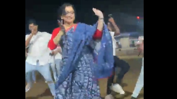 కలెక్టర్ దివ్య చిందులు