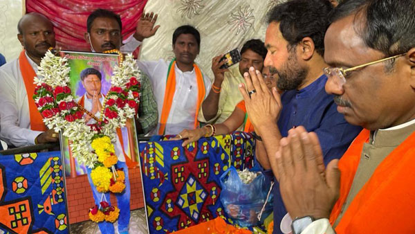 టీఆర్ఎస్ నేతల కనుసన్నల్లోనే పథకాలు: కిషన్ రెడ్డి