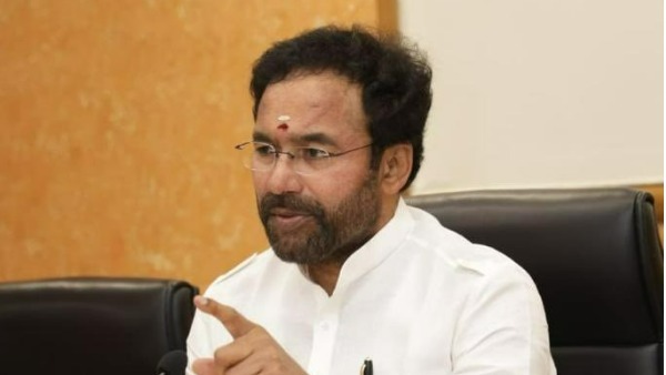కేసీఆర్ దీక్షను రైతులు నమ్మరు, రైతుల కోసం మీరేం చేయరా?: కిషన్ రెడ్డి