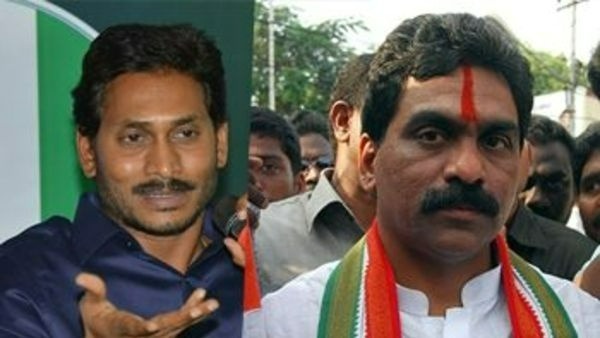 వైసీపీ వైపు చూపు..