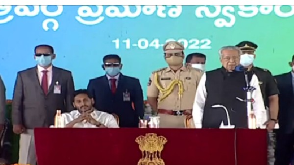 కొత్త మంత్రుల్లో సంతోషం - ఉద్వేగం