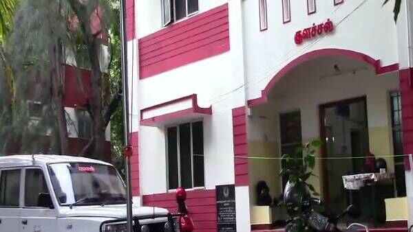 ప్రియురాలి కూతురి మీద కన్నుపడింది