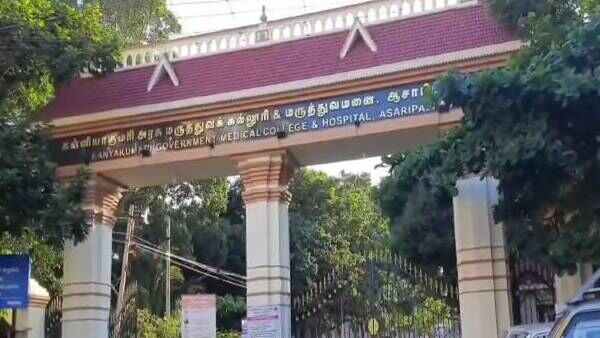 సర్దుకుపోవాలని చెప్పిన తల్లి