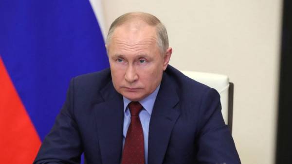 రష్యాపై యూటర్న్ తీసుకున్నట్లేనా ? రష్యాపై యూటర్న్ తీసుకున్నట్లేనా ?