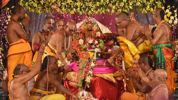 పుణ్య స్నానాలు చేసి..