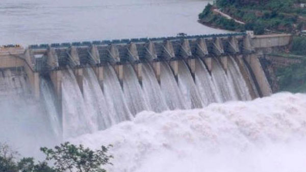 డ్యాం ఎత్తు పెంచటం, అదనపు స్పిల్ వే నిర్మాణం.. నీటి మళ్లింపు.. ప్రత్యామ్నాయాలు