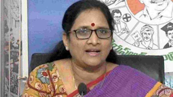 చంద్రబాబు, బోండా ఉమలకు మహిళా కమీషన్ సమన్లు చంద్రబాబు, బోండా ఉమలకు మహిళా కమీషన్ సమన్లు