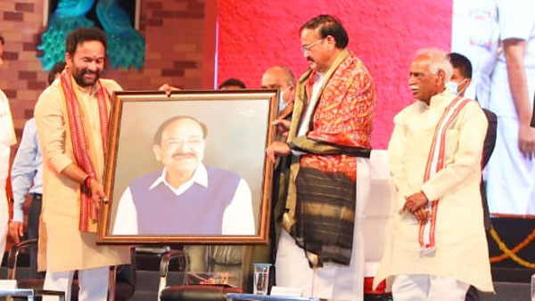 కరోనా వల్ల నిర్వహించుకోలేకపోయాం.. కరోనా వల్ల నిర్వహించుకోలేకపోయాం..