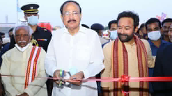 కళాకారులకు ప్రోత్సాహం.. కళాకారులకు ప్రోత్సాహం..