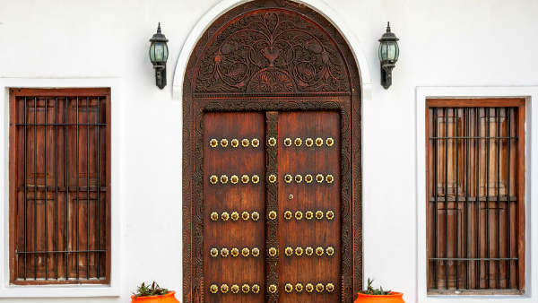 కుబేరుడి అనుగ్రహం కావాలంటే దిశల ప్రాధాన్యత తెలియాలి 