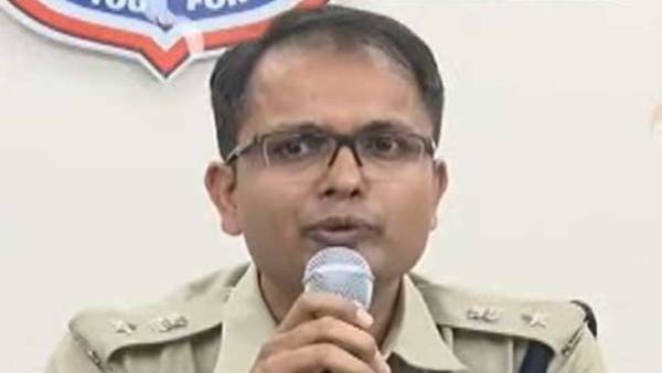 చెల్లి ప్రేమ పెళ్లి ఇష్టం లేకే నాగరాజును హత్య చేశాడు: డీసీపీ చెల్లి ప్రేమ పెళ్లి ఇష్టం లేకే నాగరాజును హత్య చేశాడు: డీసీపీ