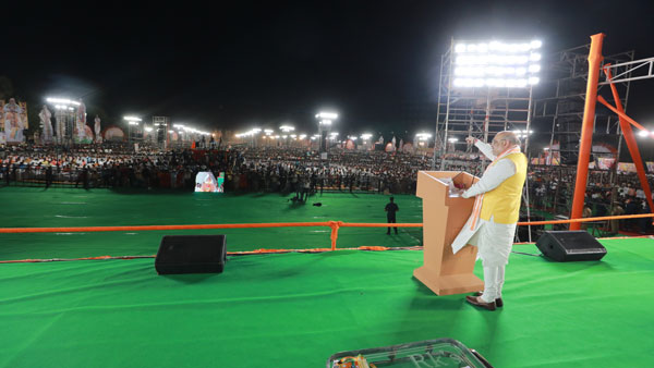 మరుగున పడ్డ అంశాలను గుర్తు చేసిన అమీత్ షా..