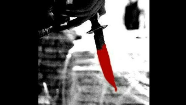 కత్తి తీసుకుని వచ్చిన యువకుడు