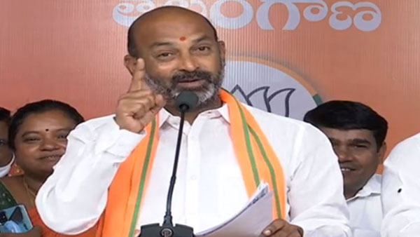 రాష్ట్రంలో టీఆర్ఎస్, కాంగ్రెస్ పరిస్థితి దిగజారిపోయింది: బండి సంజయ్