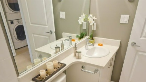 బాత్‌రూమ్‌ శుభ్రంగా లేకుంటే రాహు, కేతు, శని గ్రహాలకు చికాకు