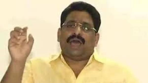 బడుద్దాయి బడాయి