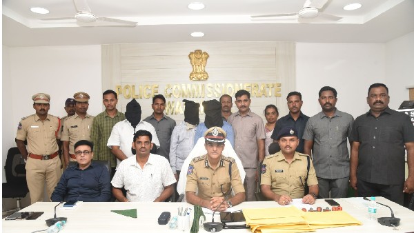 నకిలీ సర్టిఫికెట్లు అమ్ముతున్న యూనివర్సిటీల జాబితా ఇదే.. లోతుగా దర్యాప్తు చేస్తున్న పోలీసులు నకిలీ సర్టిఫికెట్లు అమ్ముతున్న యూనివర్సిటీల జాబితా ఇదే.. లోతుగా దర్యాప్తు చేస్తున్న పోలీసులు