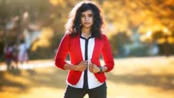 గాడి తప్పుతున్న చర్చా కార్యక్రమాలు.. నియంత్రణ లేని యాంకర్లు, గెస్టులు